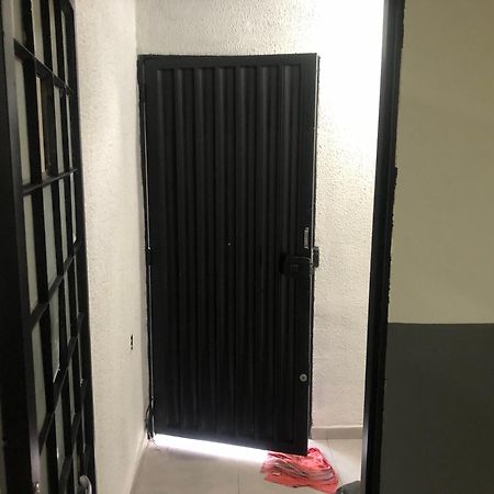 Suites Saraiva 乌贝兰迪亚 外观 照片